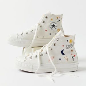 It's Ok to Wander Platform Converse